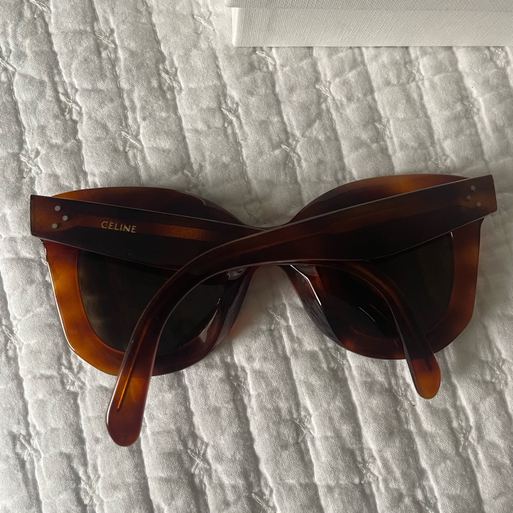 Celine Tortoise Butterfly Sunglasses - Picture 2 of 7
